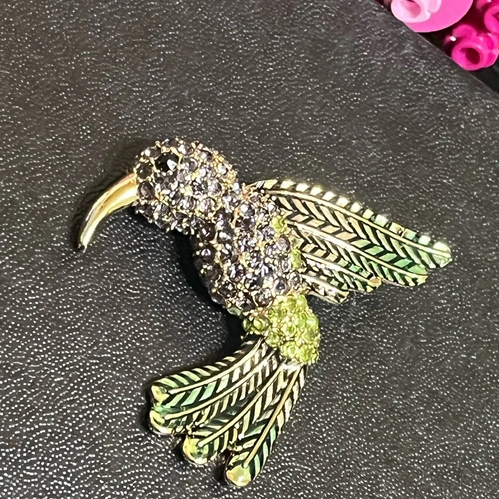 Hummingbird Enamel Rhinestone Brooch - Picture 3 of 12